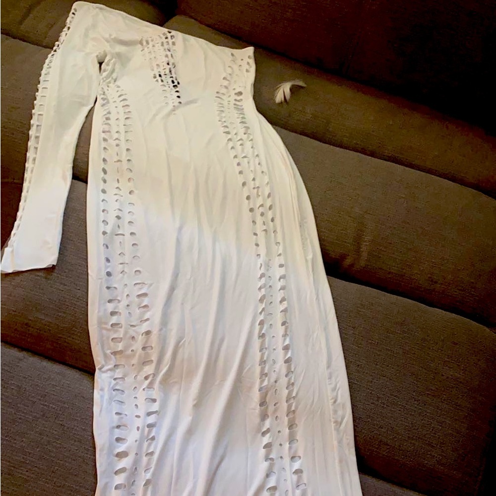 White stretch maxi dress with one sleeve
